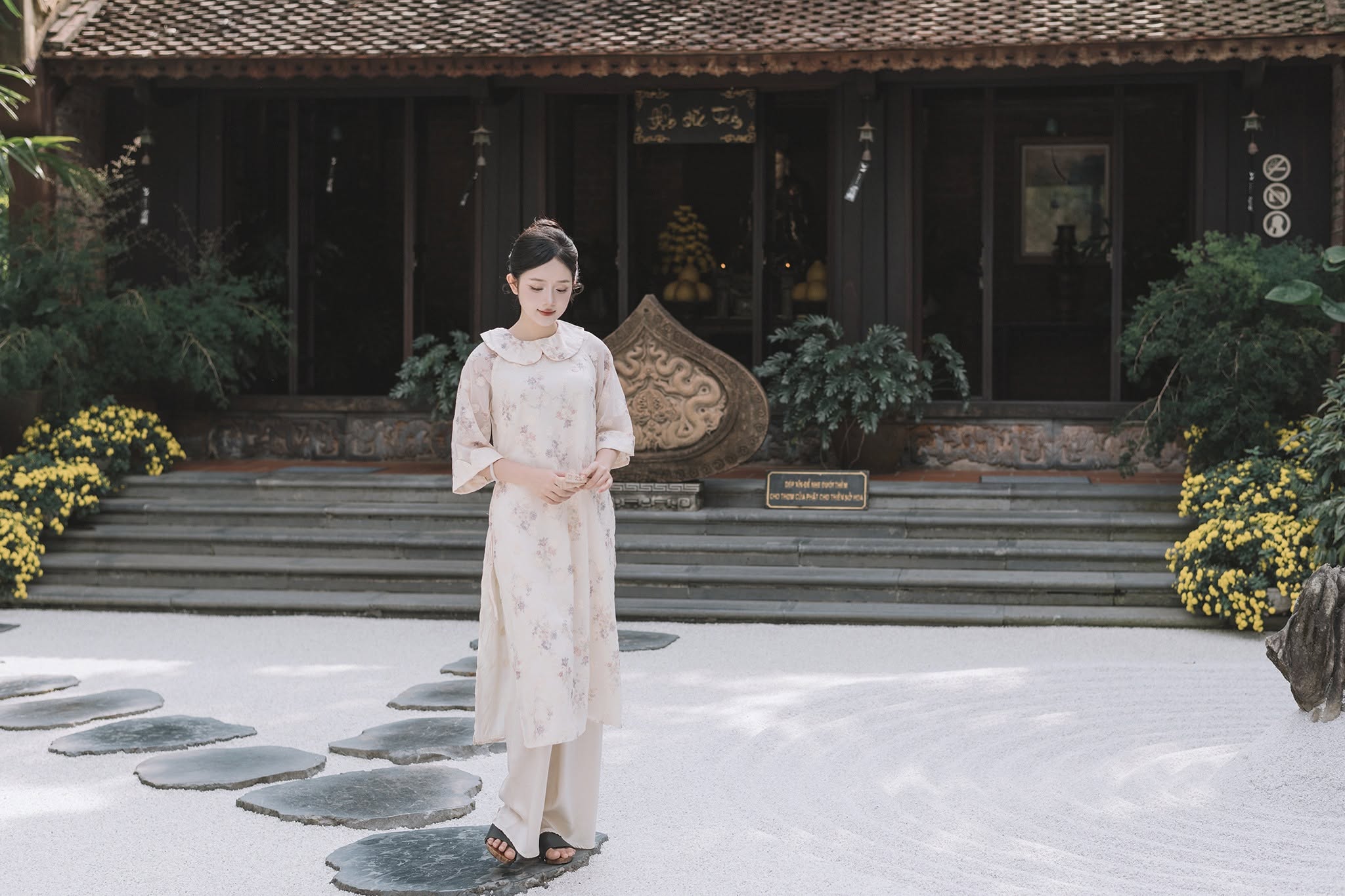 Những ý tưởng chụp ảnh áo dài đẹp cho mùa lễ hội Những ý tưởng chụp ảnh áo dài đẹp cho mùa lễ hội