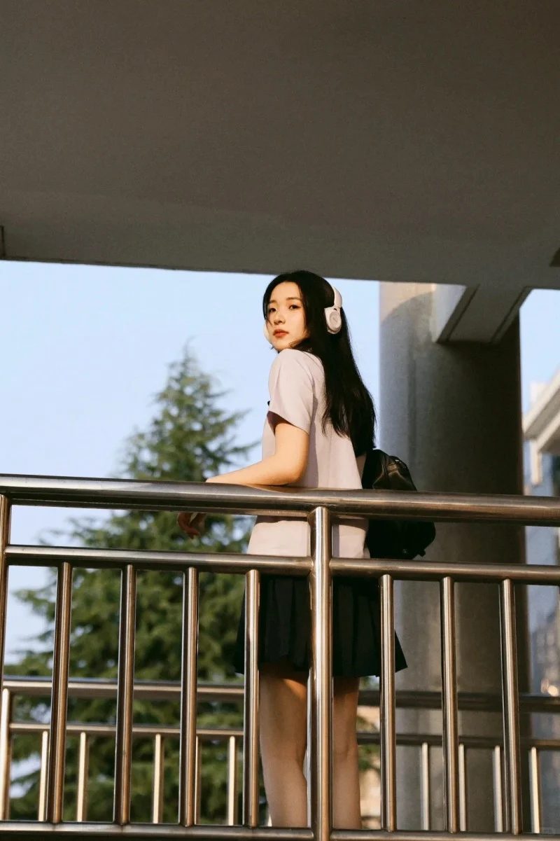 Chụp ảnh concept tốt nghiệp: Lưu giữ thanh xuân tươi đẹp
